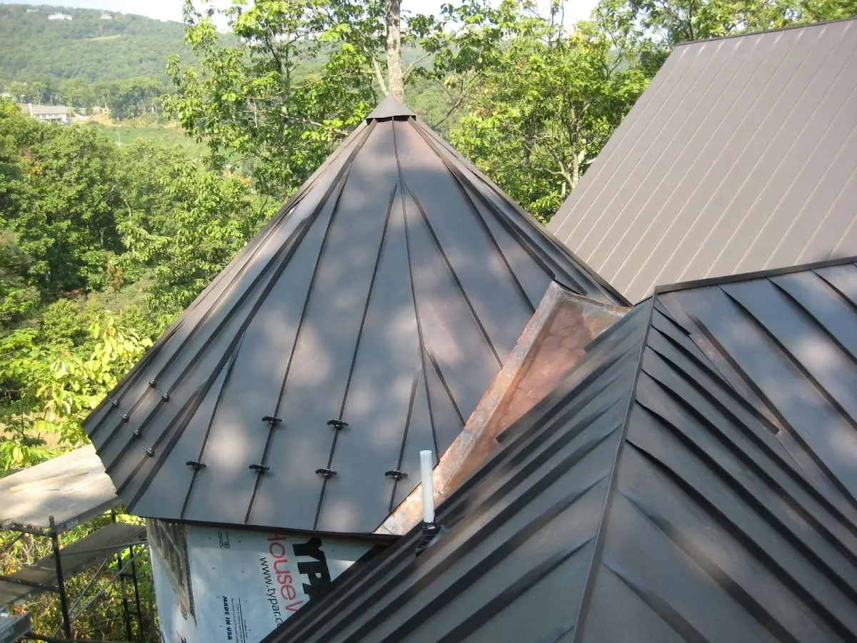 Professional Shingle Replacement & Repair by Craftsman Roofing in Arlington